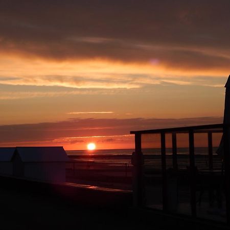 Le Clos Normand Hotel Saint-Aubin-sur-Mer  Esterno foto